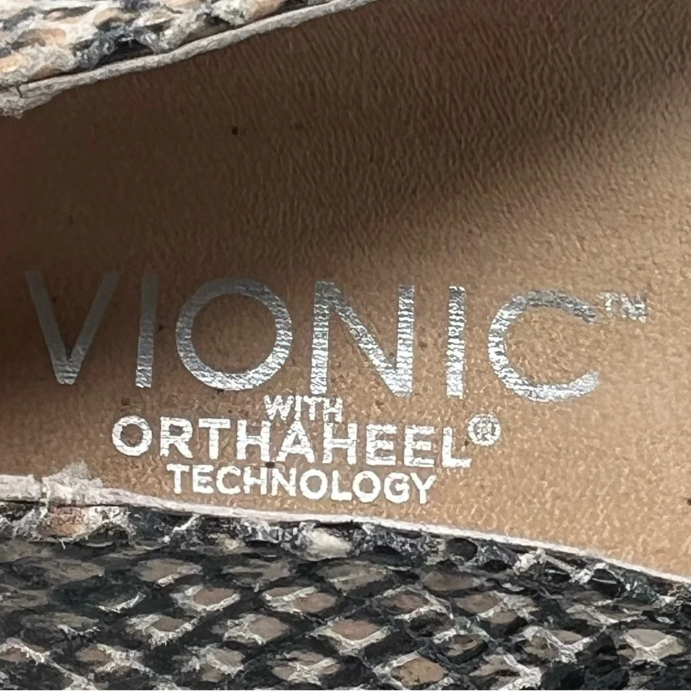 Vionic Beige and Black Snakeskin Wedges